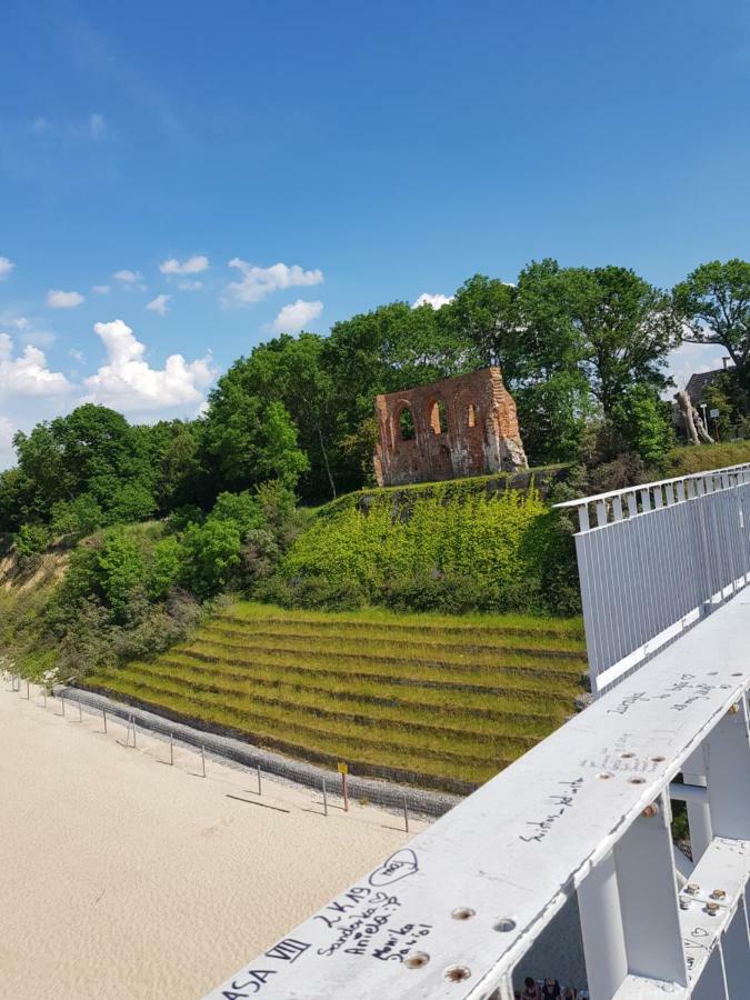 Pokoje Goscinne U Laury Rewal Exterior foto